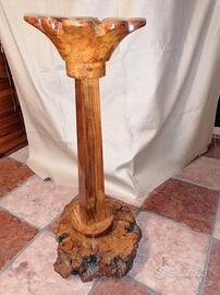 Colonna in legno 01
