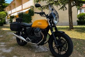 MOTO GUZZI V7   Stone  II