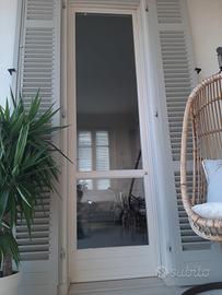 Serramenti in legno smaltato RAL 9001 