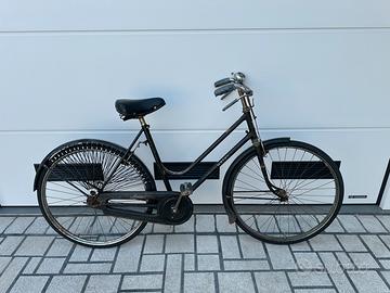 Bicicletta con freni a bacchetta