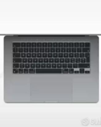 MacBook Air 15.3"