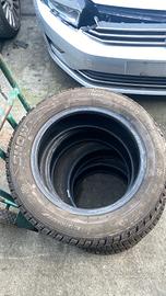 Treno di pneumatici 195/60 R 15