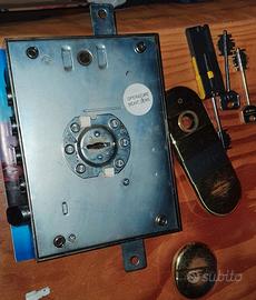 Serratura porta blindata dierre 4 perni