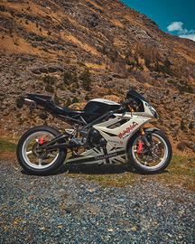 Triumph daytona 675