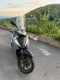 Sh 300 prezzo trattabile