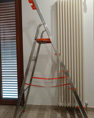 Scala in alluminio 6 gradini 