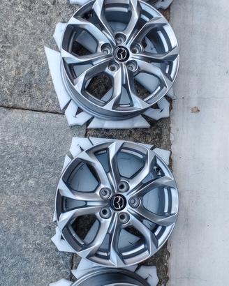 cerchi originali Mazda da 16 pollici
