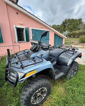 QUAD ARTIC CAT 700