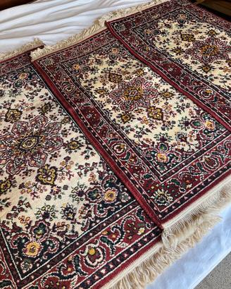 Set di 3 tappeti stile persiano