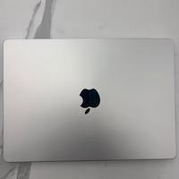 Macbook Pro 14”