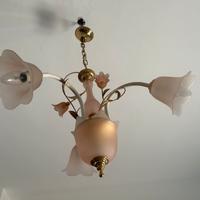 Lampadario rosa con fiori a 3 lampade