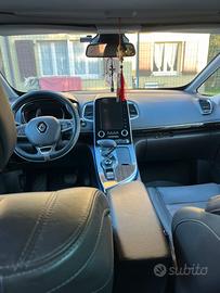 Renault espace v anno 2016