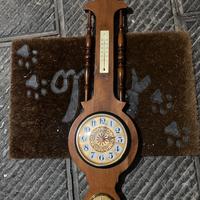 Orologio vintage da parete con barometro