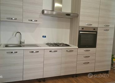 Via is Maglias 3 camere singole 