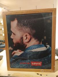 Insegna Levi's