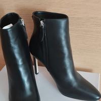 GUESS tacchi n. 39 semi nuovo