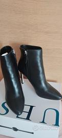 GUESS tacchi n. 39 semi nuovo