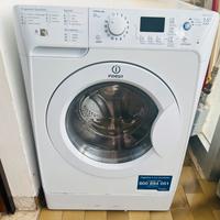 Lavatrice\Asciugatrice Indesit