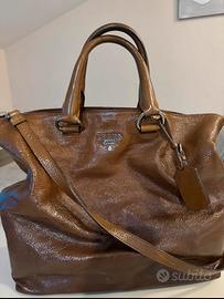 Borsa Prada con tracolla