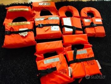 Accessori nautici salvagenti ciambelle ancora