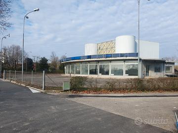 Ex negozio di auto