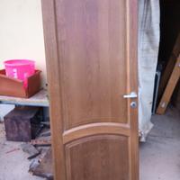 Porte da interno in noce massello