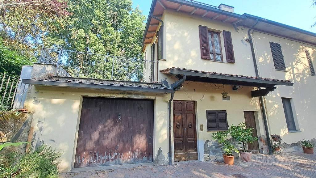 Casa indipendente di 140 m² con più di 5 locali e