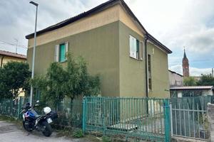 Immobile in asta di 246 m² con più di 5 locali e b