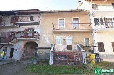 TERRATETTO A BARBANIA CON TERRENO