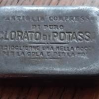 VECCHIA SCATOLA DI LATTA PASTIGLIE PER LA GOLA