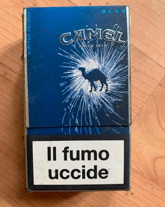 Pacchetti vuoti di sigarette