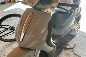 piaggio beverly 500