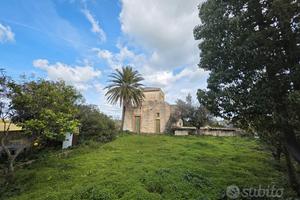 Castelvetrano casa rurale con ampio terreno