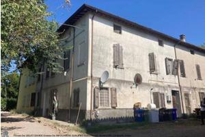 Immobile in asta di 145 m² con 4 locali a Novi di 