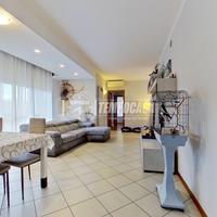 TRILOCALE CON TERRAZZO E BOX DOPPIO!!!