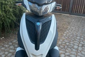 Scooter Piaggio MP3 300, Pat B