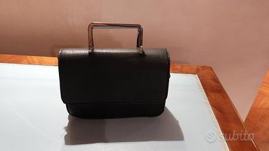 Borsetta nera pelle