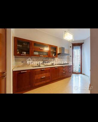 Cucina VENETA CUCINE 5,60m-già smontata a terra