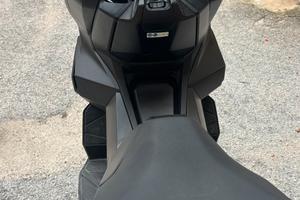 Scooter adv 350