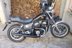 Honda vt 500