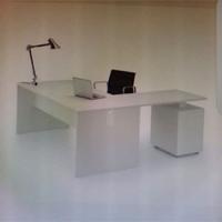 Scrivania per ufficio