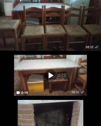Cucina con tavolo