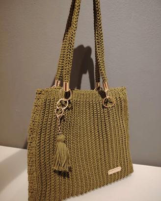 Borsa fatta a mano color cachi 