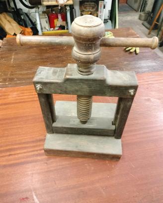 Antico Torchio da Rilegatore in Legno  Pressa per