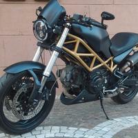 Ducati Monster 695