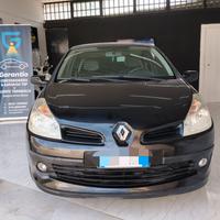 Renault Clio 1.5 diesel CON GARANZIA