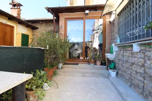 CASA SEMINDIPENDENTE A TOANO