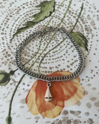 Bracciale con ciondolo barchetta