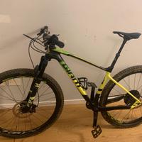 Mountain Bike Mtb GIANT XtC carbonio
