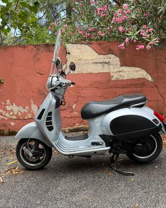 vespa 250gts